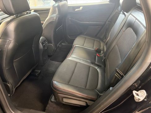 Used 2023 Ford Escape ST-Line w/ Tech Pack #1 AWD/4WD image 32