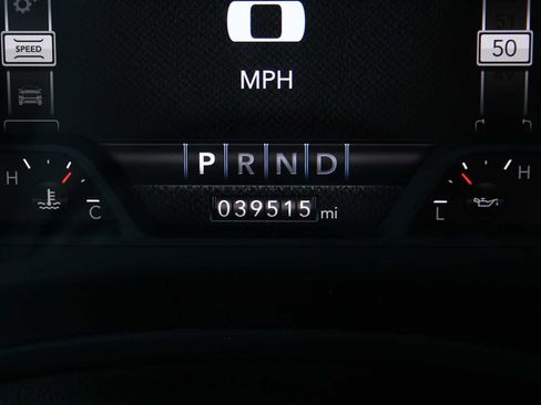 Used 2024 RAM 1500 Laramie AWD/4WD image 44