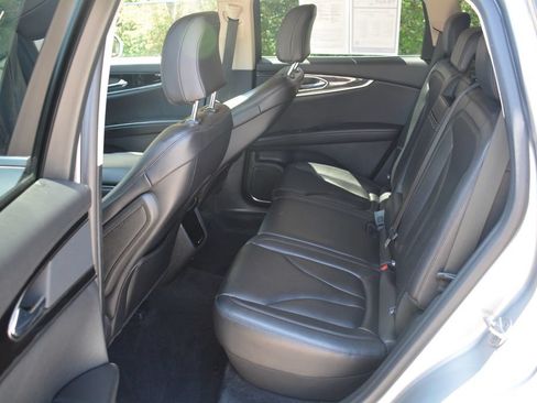 Used 2023 Lincoln Nautilus AWD w/ Premium Package image 21