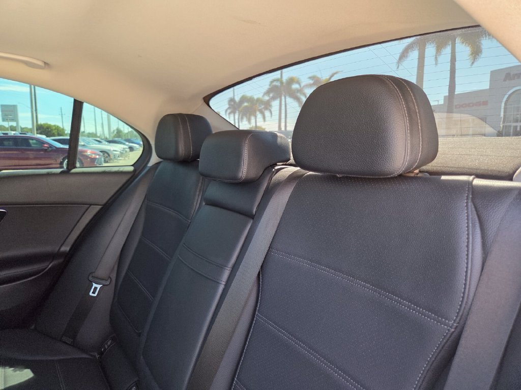 Used 2022 Mercedes-Benz C 300 Sedan image 21