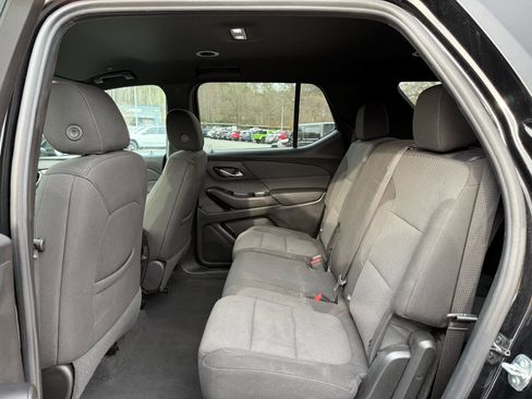 Used 2023 Chevrolet Traverse LT image 26