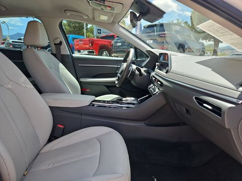 Used 2022 Hyundai Sonata Limited FWD image 24