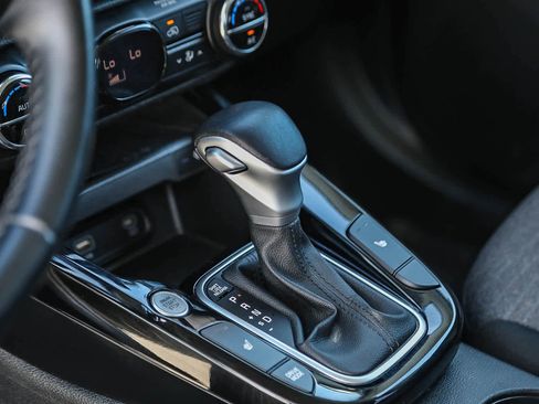 Used 2023 Kia Soul EX image 18