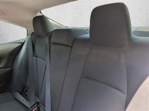Used 2022 Toyota Corolla LE FWD image 17