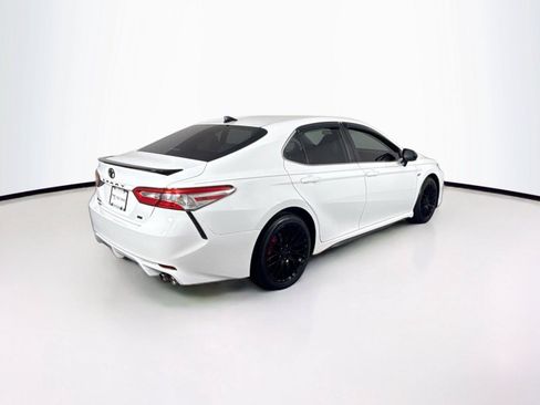 Used 2020 Toyota Camry SE FWD image 10