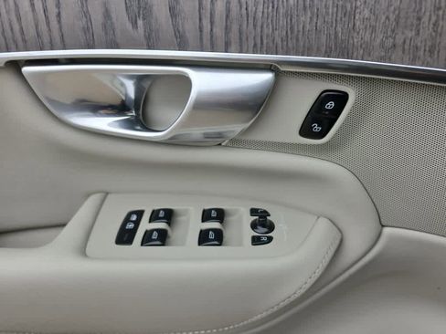 Used 2023 Volvo XC90 B6 Plus w/ Protection Package Premier image 20