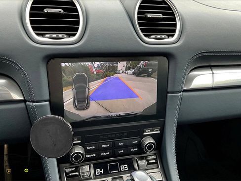 Used 2024 Porsche 718 Cayman image 18