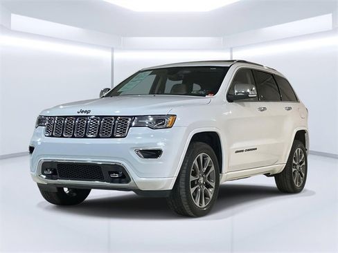 Used 2018 Jeep Grand Cherokee Overland image 1
