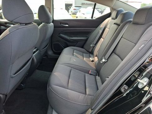 Used 2020 Nissan Altima 2.5 S FWD image 13
