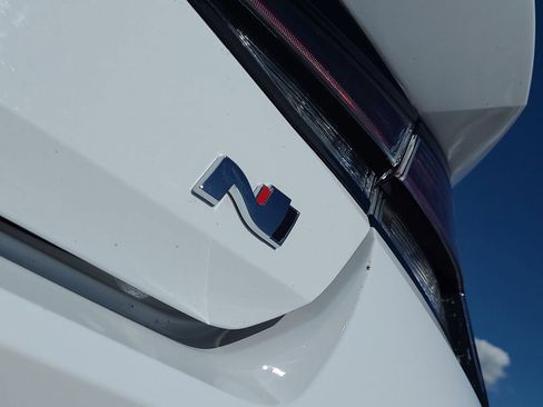Used 2023 Hyundai Elantra N FWD image 16