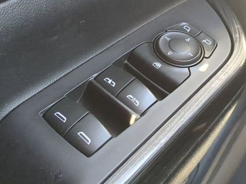 Used 2020 GMC Acadia SLT FWD image 22