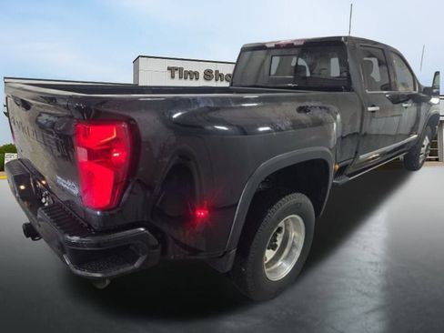 Used 2024 Chevrolet Silverado 3500 High Country w/ High Country Premium Package image 6