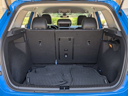 Used 2023 Volkswagen Taos SE image 18