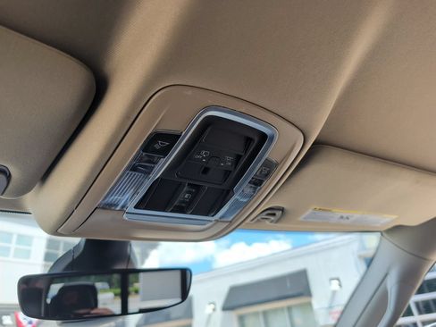 Used 2022 RAM 2500 Laramie AWD/4WD image 25