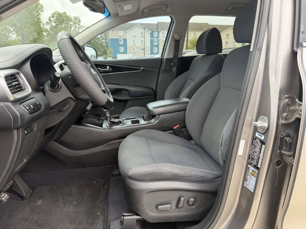 Used 2019 Kia Sorento FWD w/ LX Convenience Package image 19