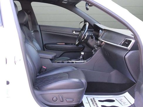Used 2019 Kia Optima SX w/ SX Limited (Black) Package image 11