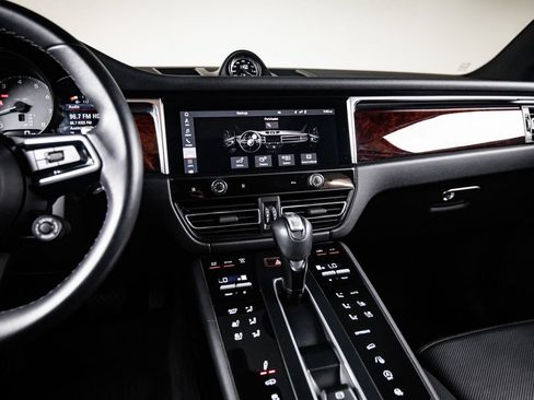 Used 2023 Porsche Macan S AWD/4WD image 19