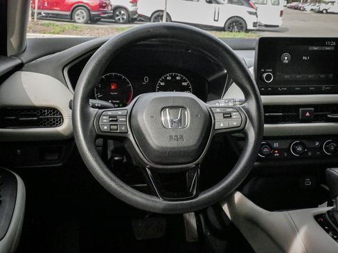 Certified 2024 Honda HR-V LX image 6