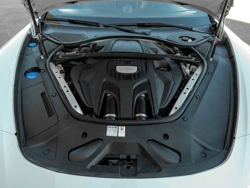 Used 2018 Porsche Panamera 4S image 69