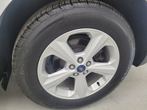 Used 2019 Ford Edge SE w/ SE Fleet Driver's Package AWD/4WD image 31