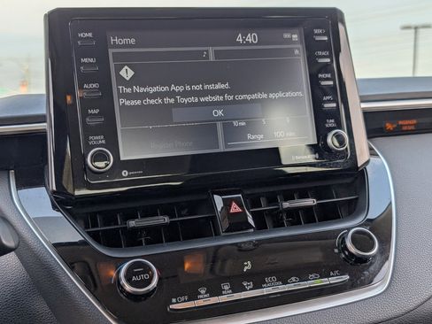 Used 2022 Toyota Corolla LE image 17