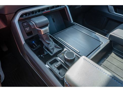 Used 2025 Toyota Tundra Platinum AWD/4WD image 27