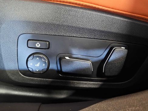 Used 2025 BMW M3 Competition image 25