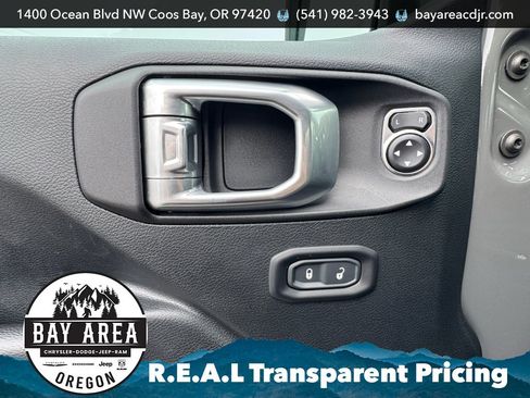 Used 2021 Jeep Gladiator Mojave AWD/4WD image 10