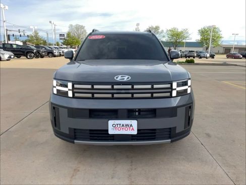 Used 2025 Hyundai Santa Fe SEL AWD/4WD image 3
