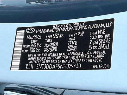 Used 2022 Hyundai Santa Cruz SEL Premium image 4