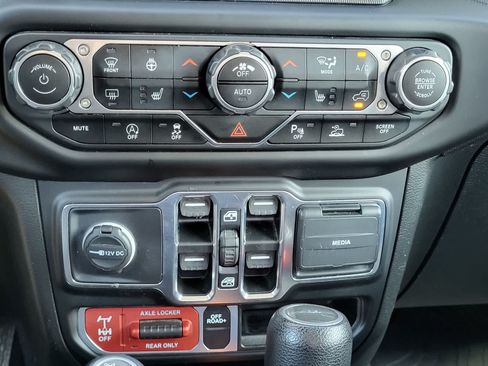 Used 2021 Jeep Gladiator Mojave AWD/4WD image 18