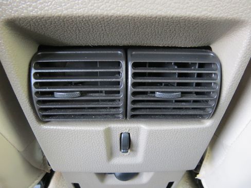 Used 2007 Ford Explorer XLT image 23