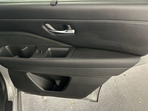 Used 2023 Nissan Pathfinder SL w/ Cargo Package image 31