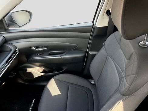 Used 2025 Hyundai Tucson SE AWD/4WD image 20