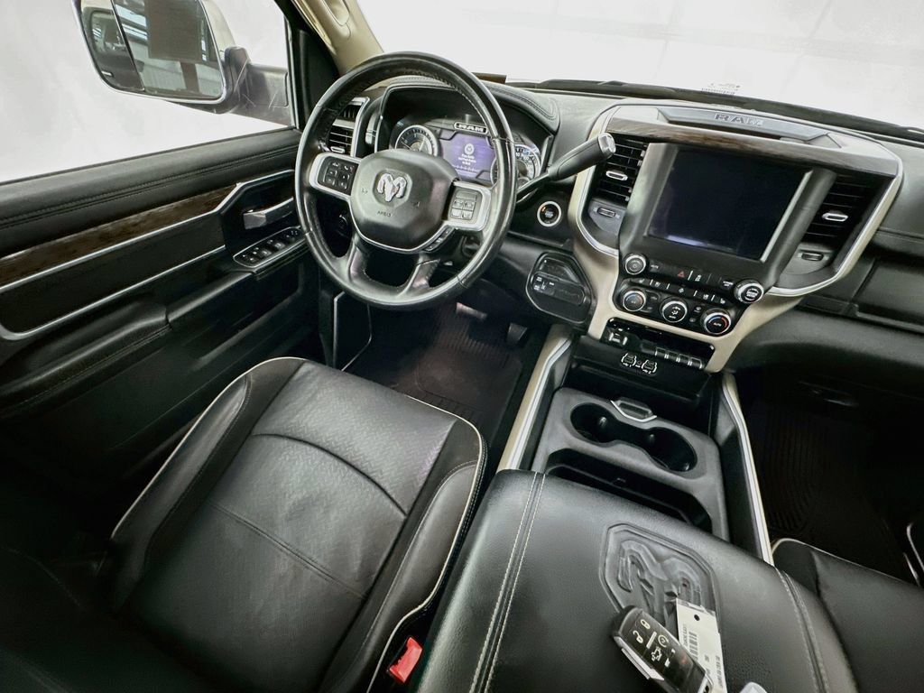 Used 2020 RAM 2500 Laramie AWD/4WD image 9