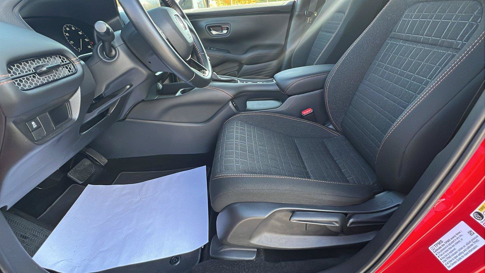 Certified 2025 Honda HR-V Sport image 21