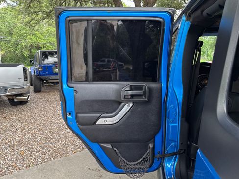 Used 2014 Jeep Wrangler Unlimited Sport AWD/4WD image 38