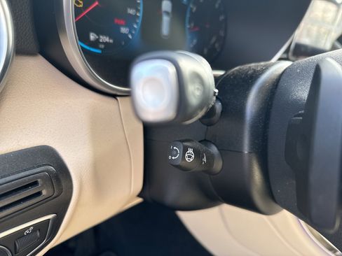 Certified 2022 Mercedes-Benz GLC 300 4MATIC image 10