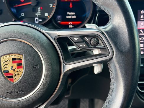 Used 2019 Porsche Macan AWD/4WD image 38