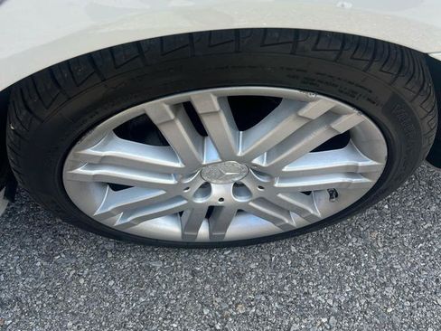Used 2009 Mercedes-Benz C 300 Sedan image 23