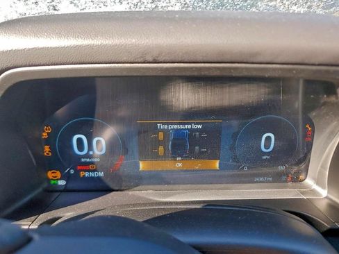 Used 2025 Ford Ranger Lariat w/ FX4 Off-Road Package image 8