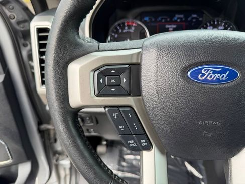 Used 2021 Ford F250 Lariat w/ Lariat Ultimate Package AWD/4WD image 18