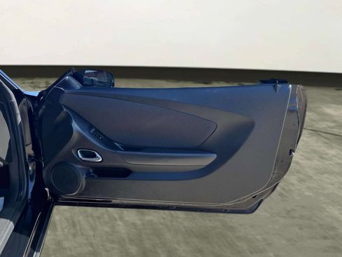 Used 2015 Chevrolet Camaro LT image 14