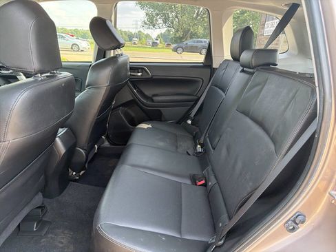 Used 2014 Subaru Forester 2.5i Limited AWD/4WD image 14
