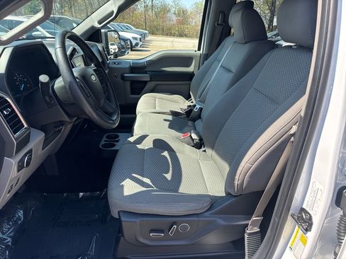 Used 2016 Ford F150 XLT w/ Equipment Group 302A Luxury image 9