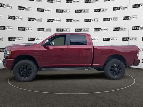 Used 2022 RAM 2500 Big Horn w/ Night Edition AWD/4WD image 3
