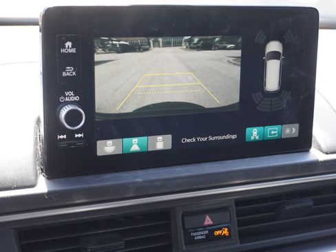 Used 2023 Honda Pilot Touring image 22