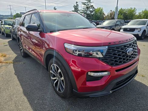 Used 2022 Ford Explorer ST-Line w/ Class IV Trailer Tow Package RWD image 2