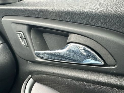 Used 2023 Chevrolet Malibu LT image 43