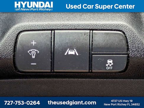 Used 2023 Hyundai Elantra SEL w/ Convenience Package FWD image 25